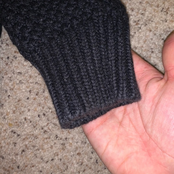 FOREVER21 WOMENS SIZE MEDIUM GRAY COZY SWEATER USED - Picture 11 of 14